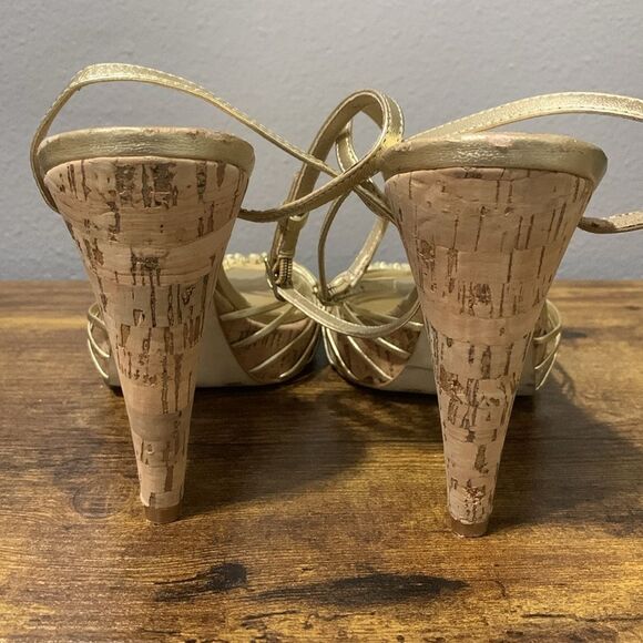 BCBGirls Metallic Gold Strappy Open Toe Heels Size 8.5 - Picture 4 of 8